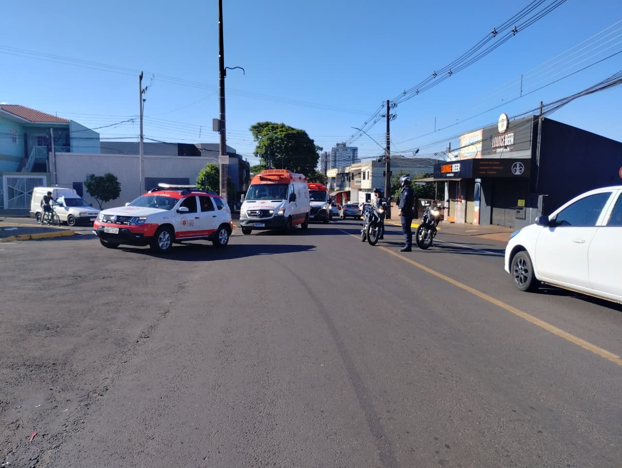 Socorrista do Samu de Arapongas é homenageado por colegas em cortejo fúnebre