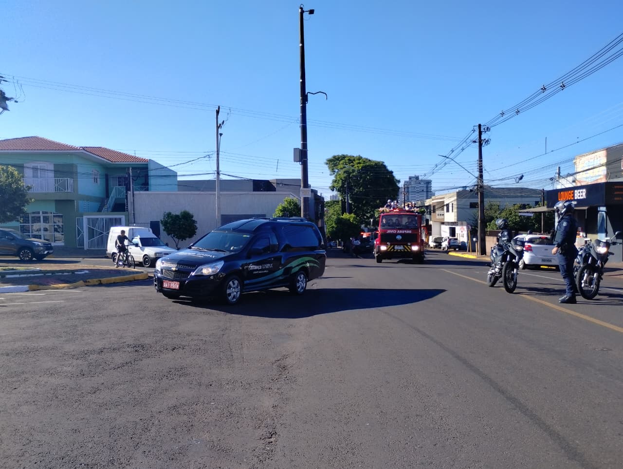 Socorrista do Samu de Arapongas é homenageado por colegas em cortejo fúnebre