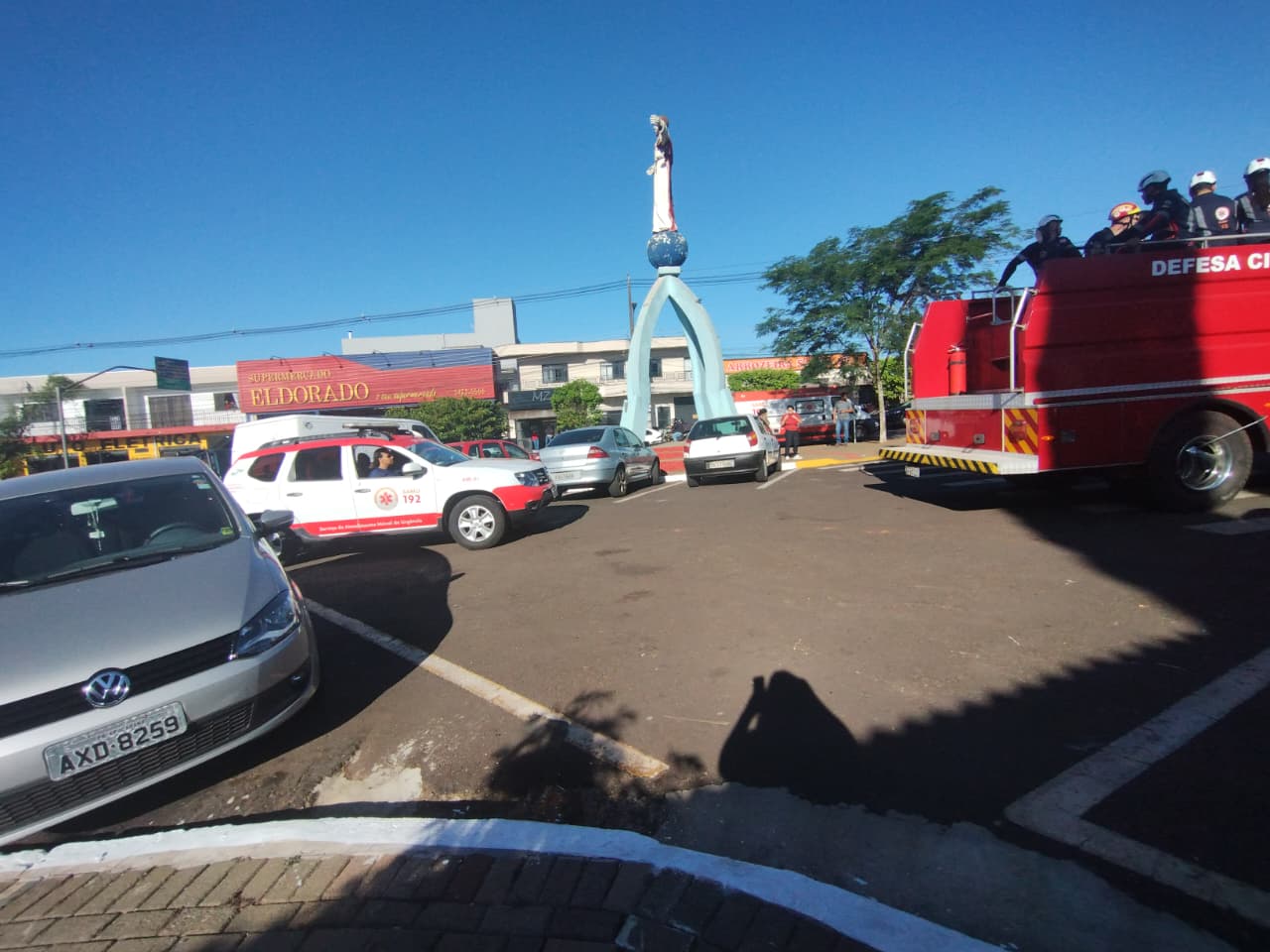 Socorrista do Samu de Arapongas é homenageado por colegas em cortejo fúnebre