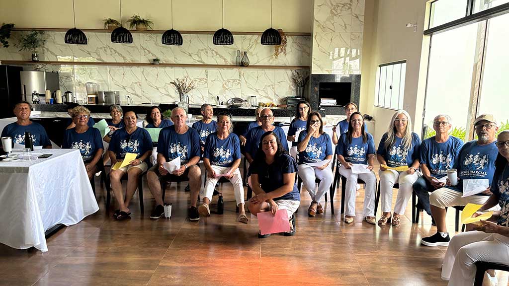 Amizade que atravessa décadas reúne ex-integrantes de Banda Marcial em Ivaiporã