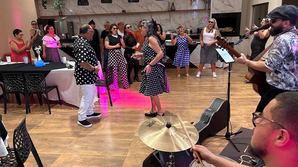 Amizade que atravessa décadas reúne ex-integrantes de Banda Marcial em Ivaiporã