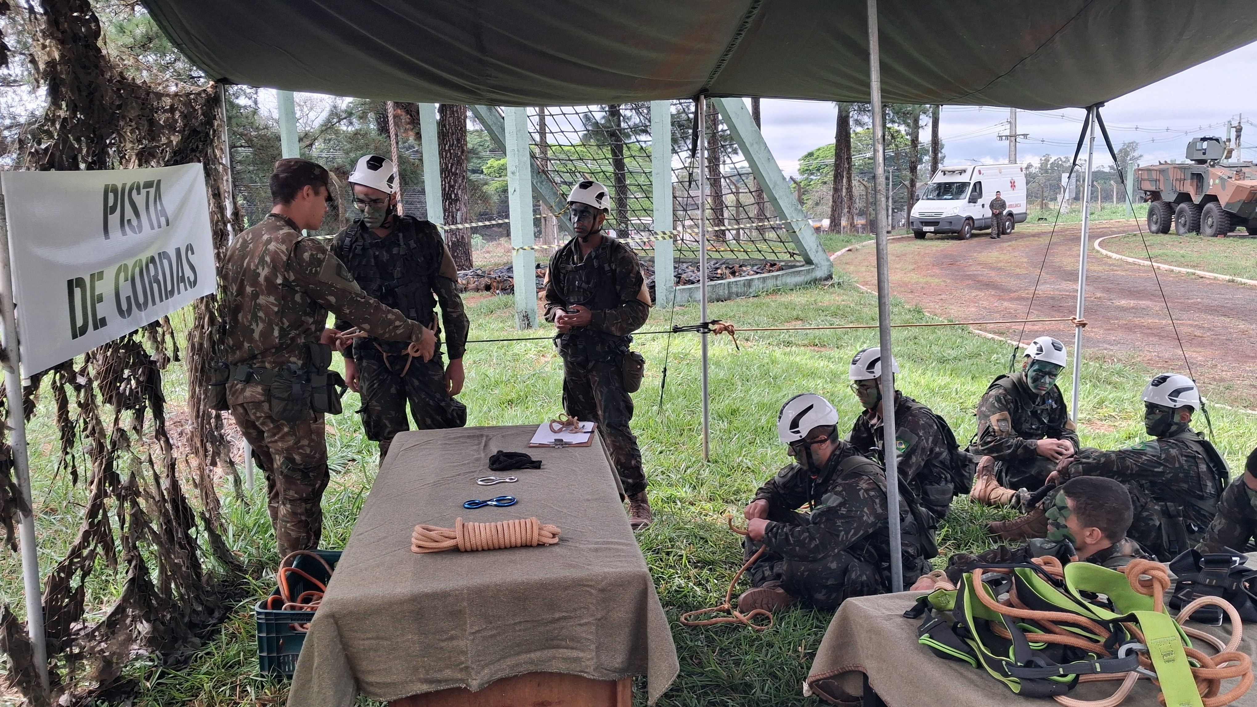 Exército de Apucarana forma novos soldados nesta sexta-feira; veja vídeo
