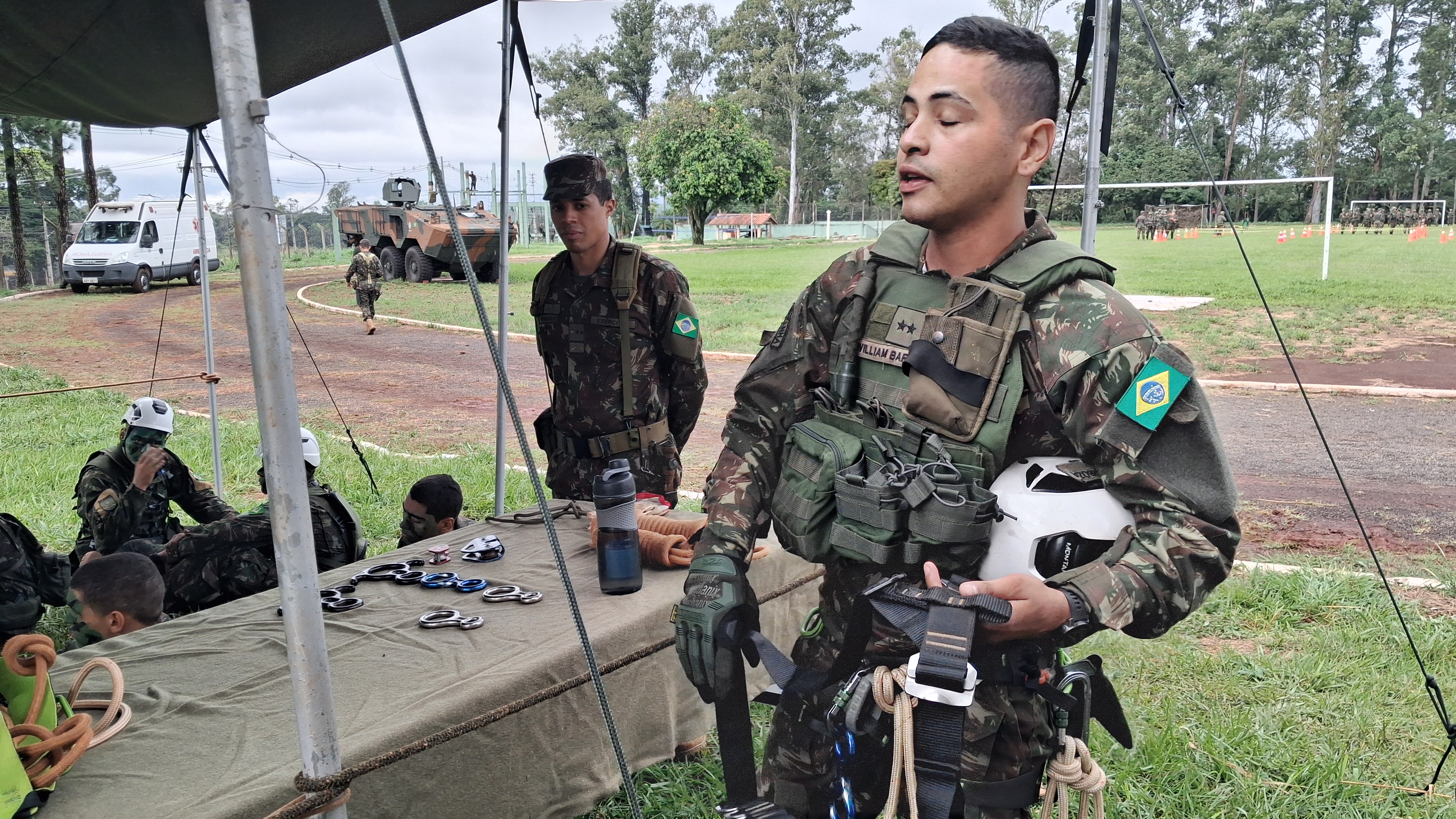 Exército de Apucarana forma novos soldados nesta sexta-feira; veja vídeo