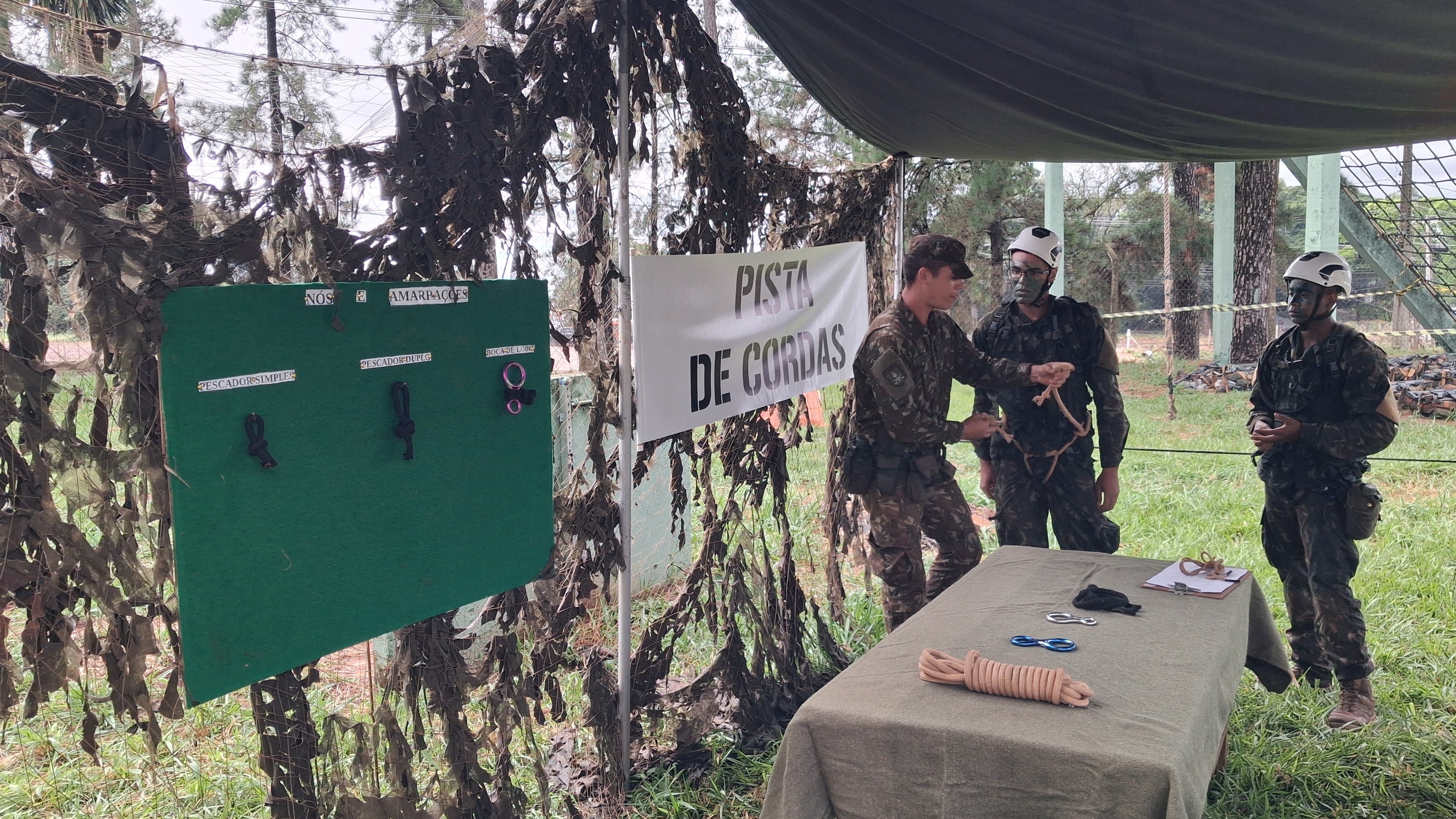 Exército de Apucarana forma novos soldados nesta sexta-feira; veja vídeo