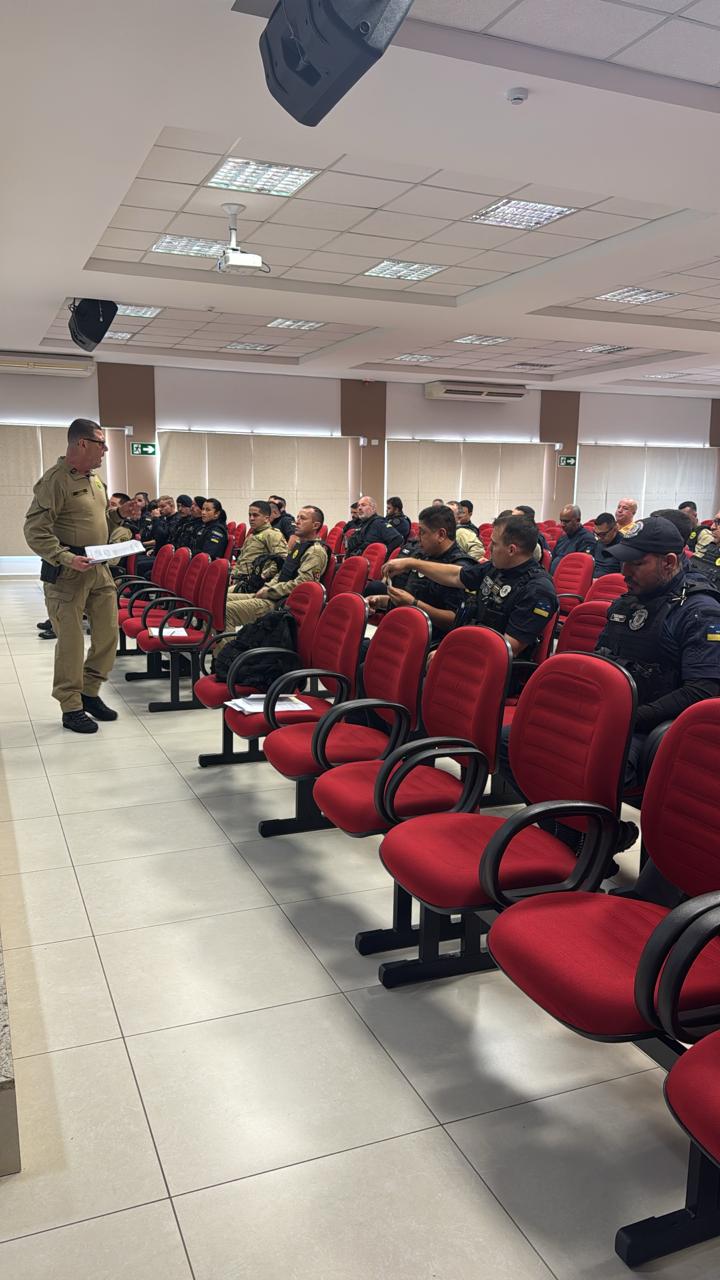 Forças de segurança realizam treinamento para fiscalização de patinetes e scooters