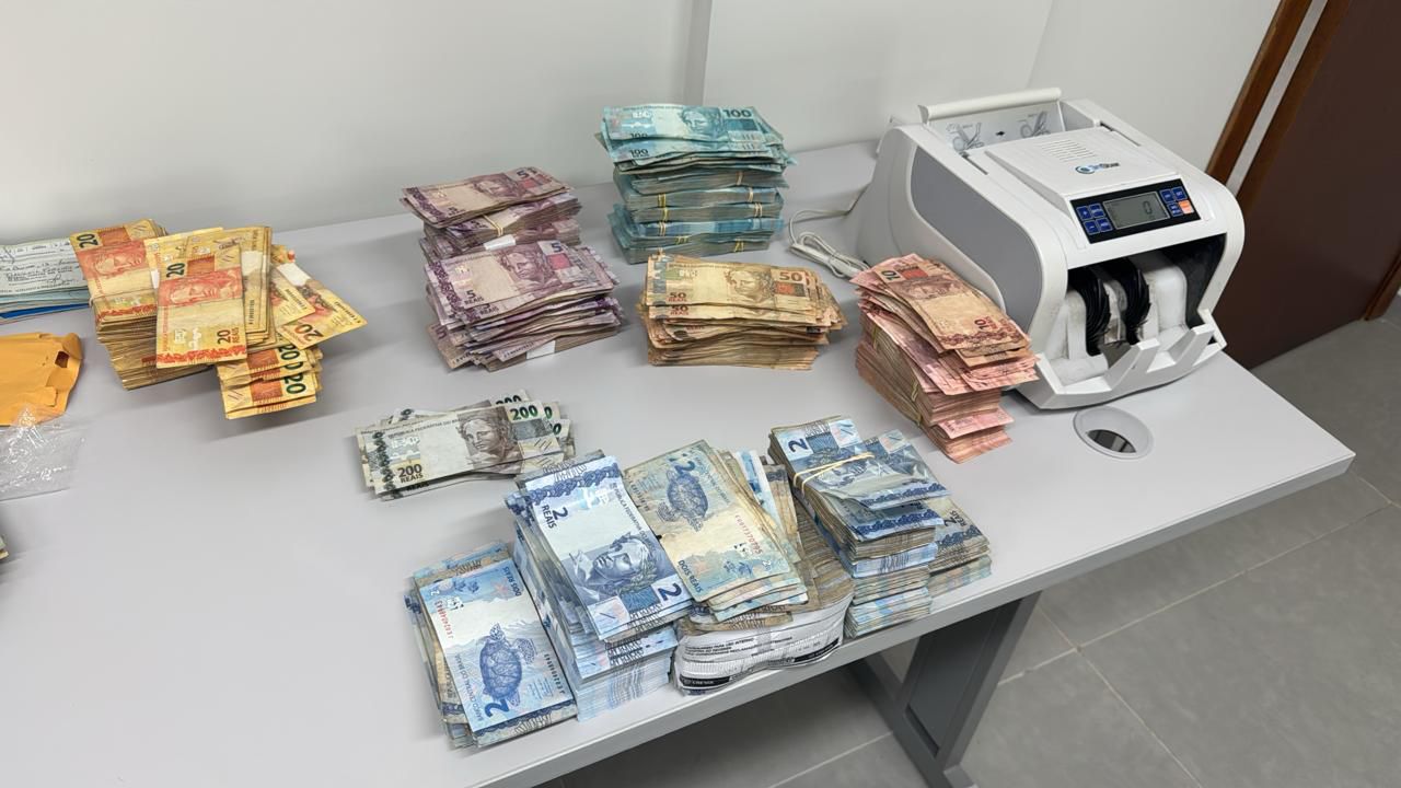 Megaoperação contra jogos de azar cumpriu mandados em Apucarana e mais 26 cidades, diz PC-PR