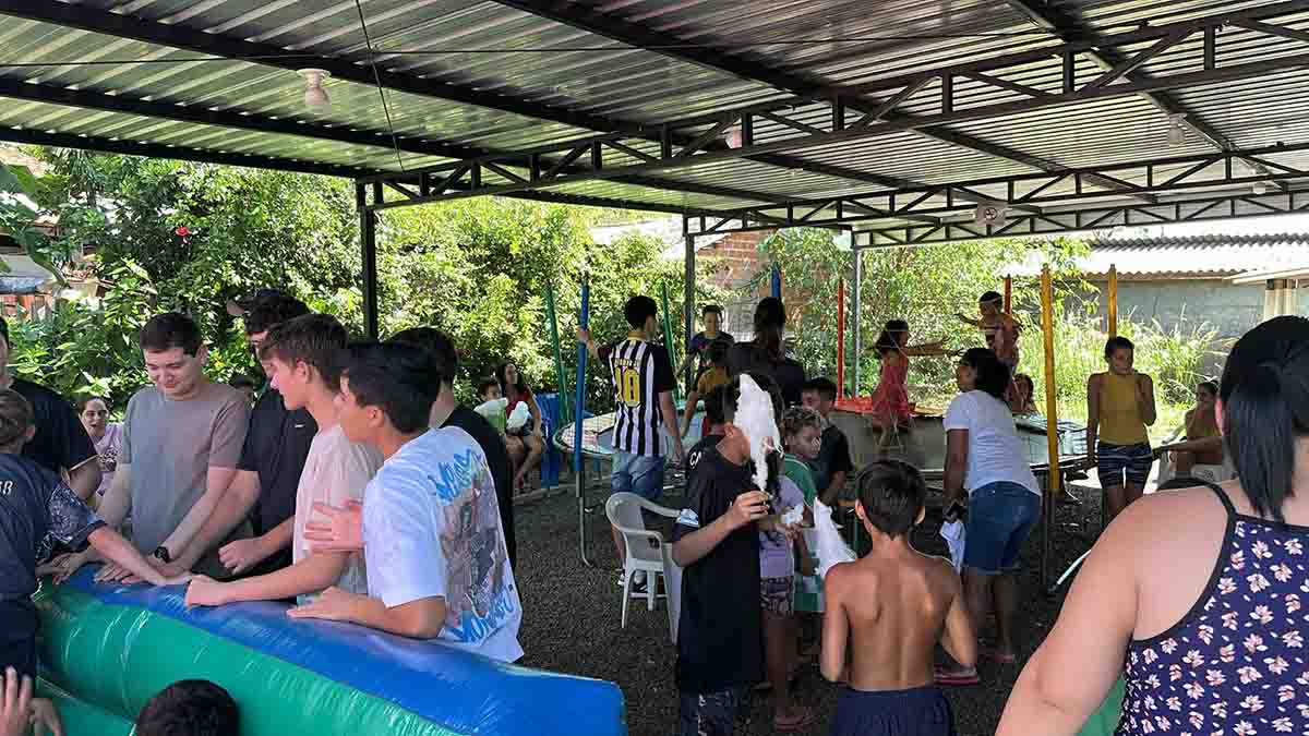 Ordem DeMolay promove Páscoa Solidária no Jardim Iporã em Ivaiporã