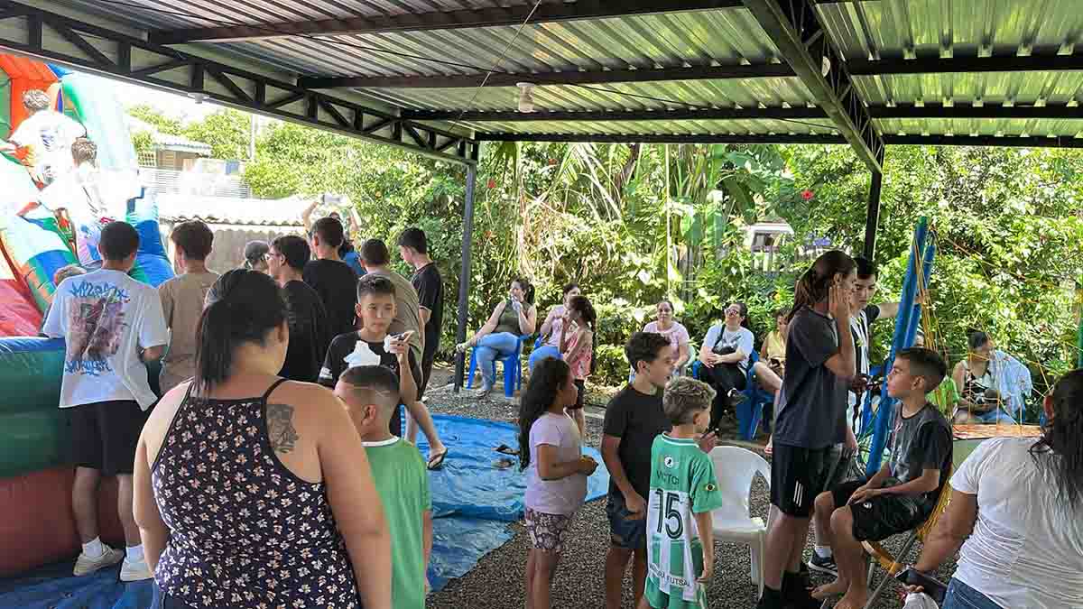 Ordem DeMolay promove Páscoa Solidária no Jardim Iporã em Ivaiporã