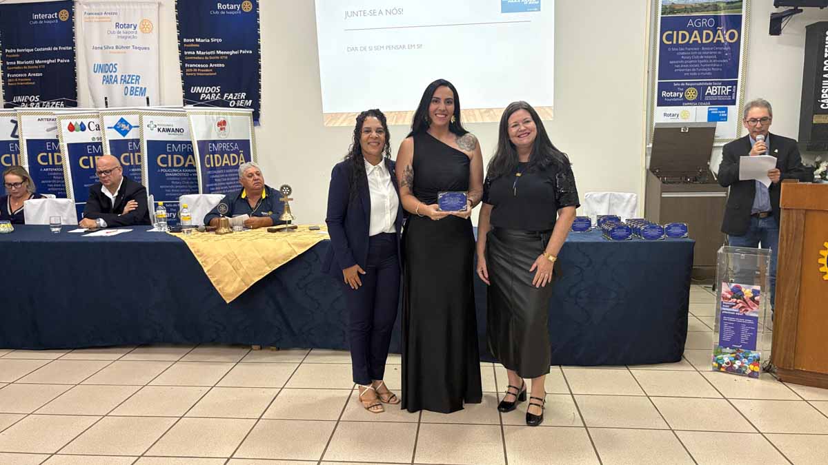 Rotary Club Integração e Ivaiporã prestam homenagem a mulheres; veja fotos