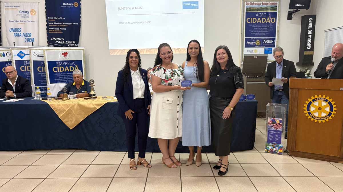 Rotary Club Integração e Ivaiporã prestam homenagem a mulheres; veja fotos