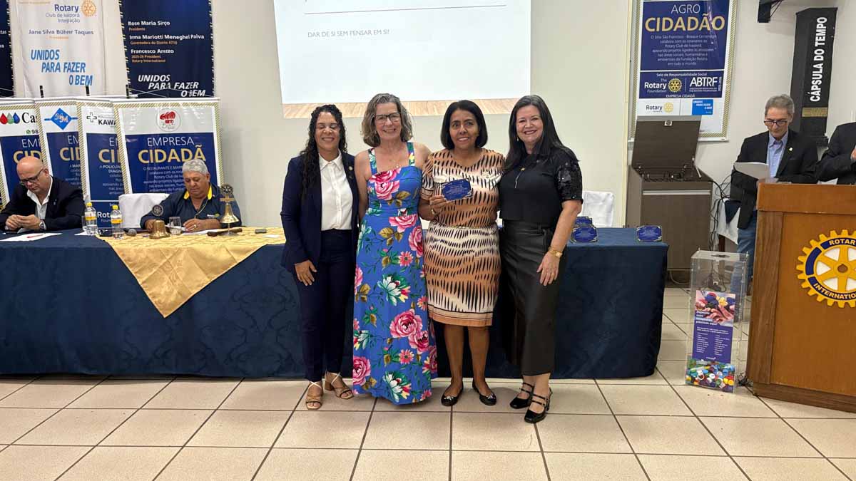 Rotary Club Integração e Ivaiporã prestam homenagem a mulheres; veja fotos