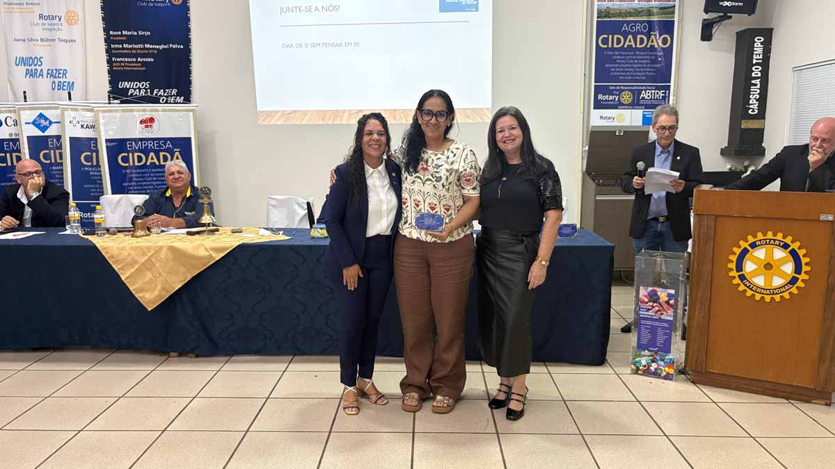 Rotary Club Integração e Ivaiporã prestam homenagem a mulheres; veja fotos