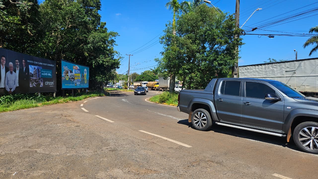 Sistema 'pare e siga' volta a funcionar na Avenida Brasil em Apucarana