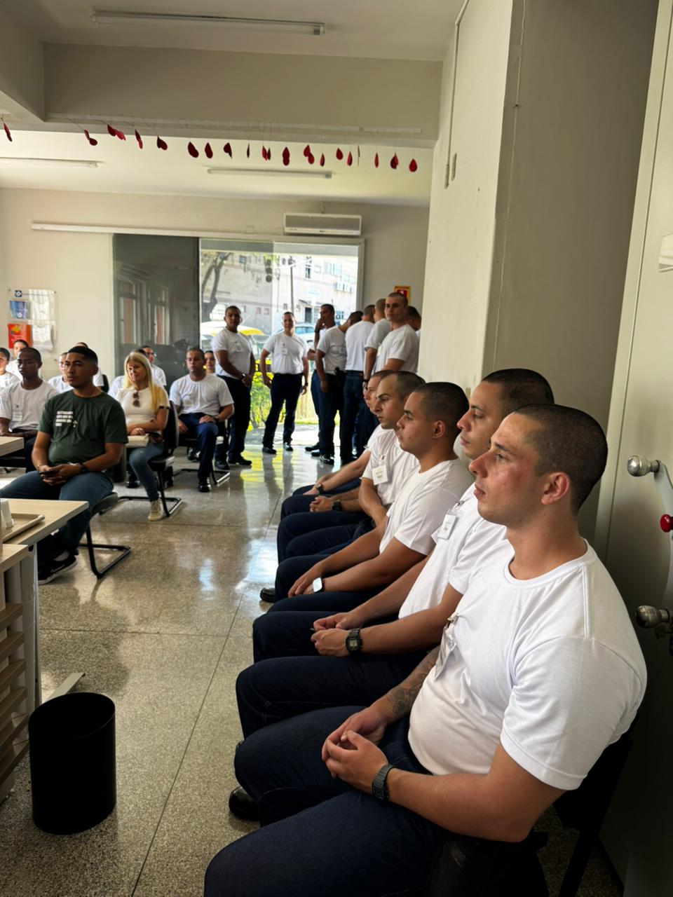 Alunos do Curso de Formação de Praças da PM doam sangue em Apucarana