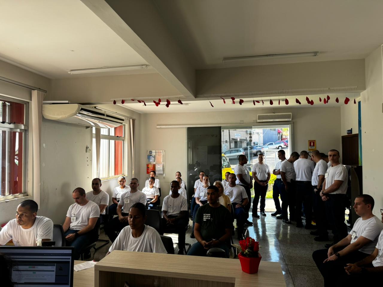 Alunos do Curso de Formação de Praças da PM doam sangue em Apucarana