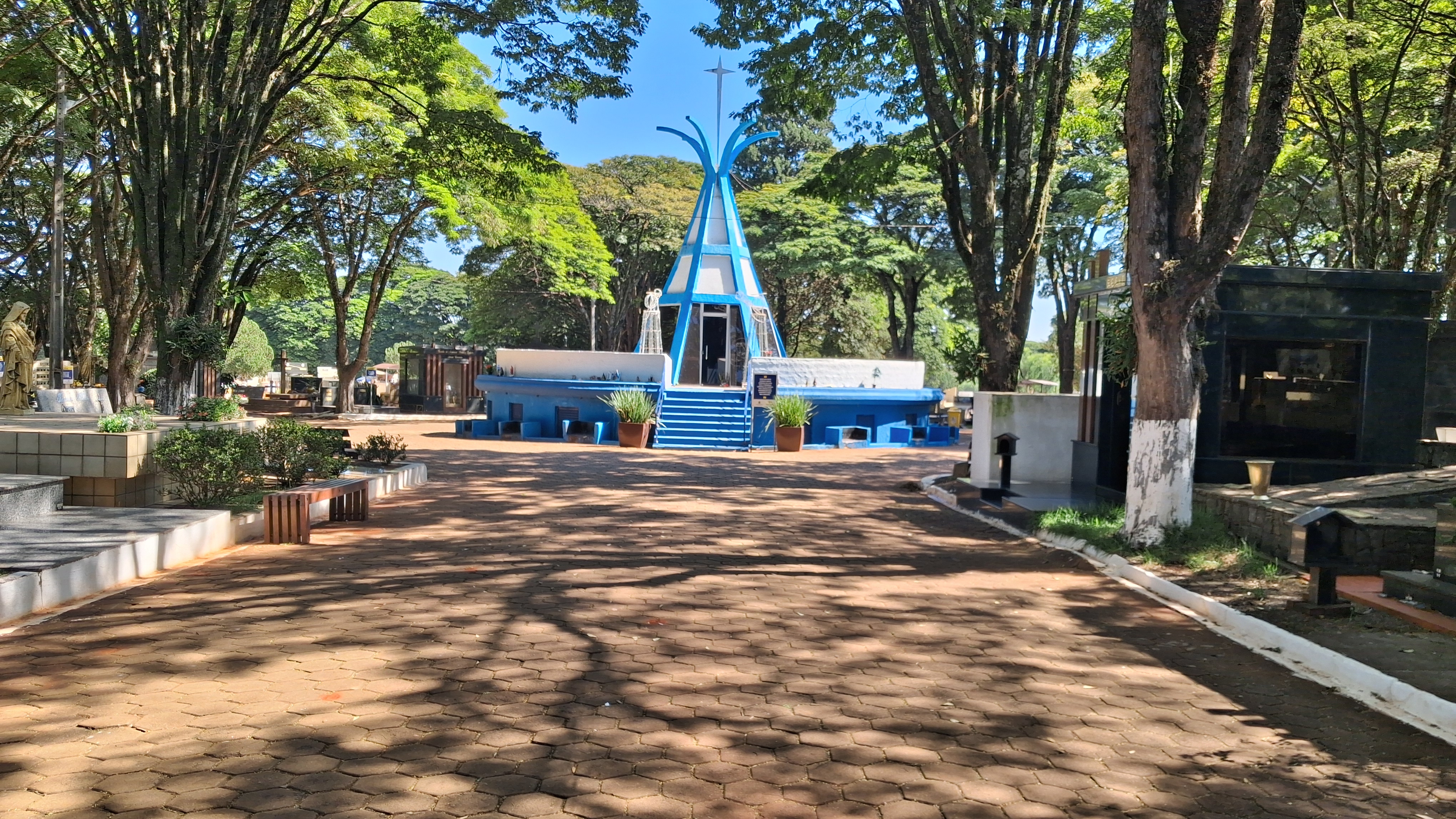 Família denuncia sumiço de restos mortais de cemitério em Arapongas (PR); veja