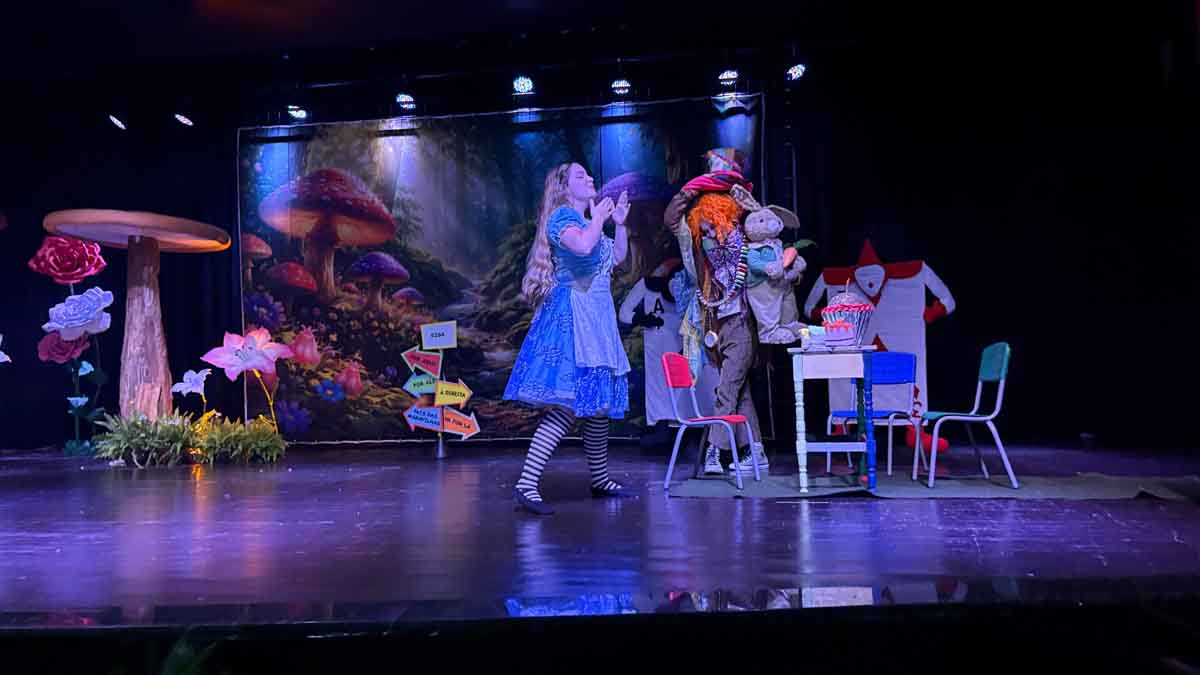 Ivaiporã abre temporada cultural 2026 com teatro e eventos