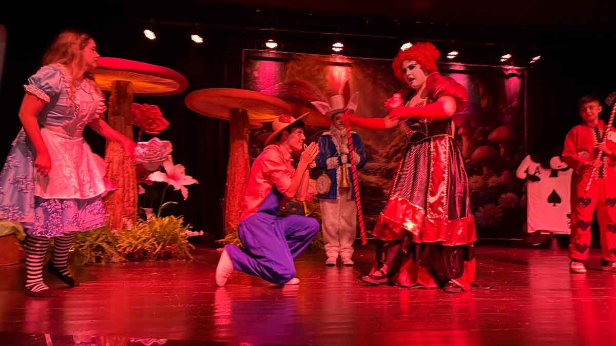 Ivaiporã abre temporada cultural 2026 com teatro e eventos