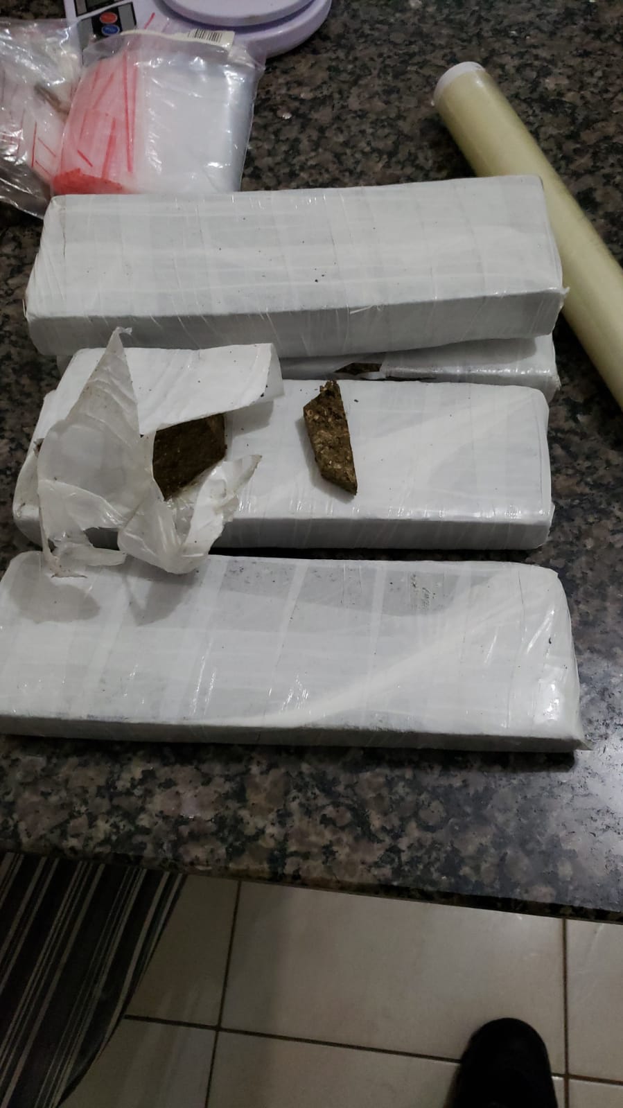 Operação da Polícia Civil prende suspeitos de tráfico em Apucarana e Mandaguari