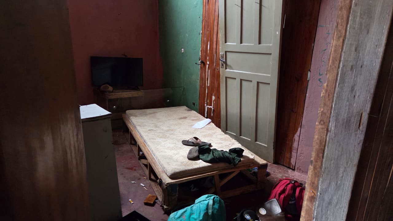 Prefeitura de Apucarana interdita a "Vila do Chaves"; veja imagens do local