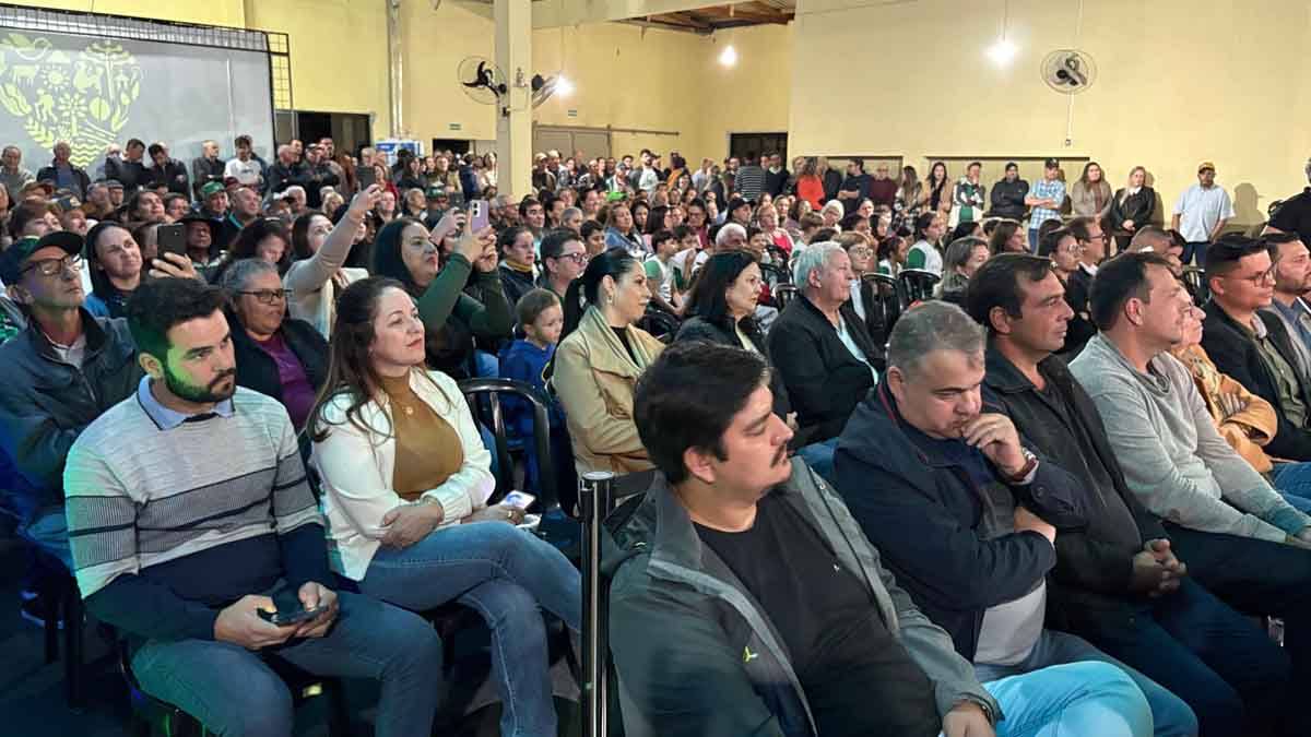 Prefeitura de Ivaiporã investe R$ 17,4 milhões em Jacutinga com obras, moradias e reforço ao campo