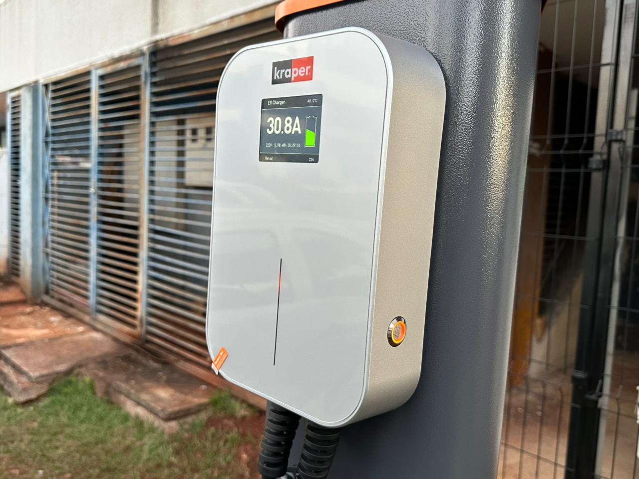Três carros elétricos reforçam a frota da Prefeitura de Apucarana