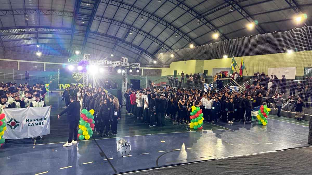 Cerimônia marcou o início da fase macrorregional dos Jogos Escolares do Paraná em Ivaiporã