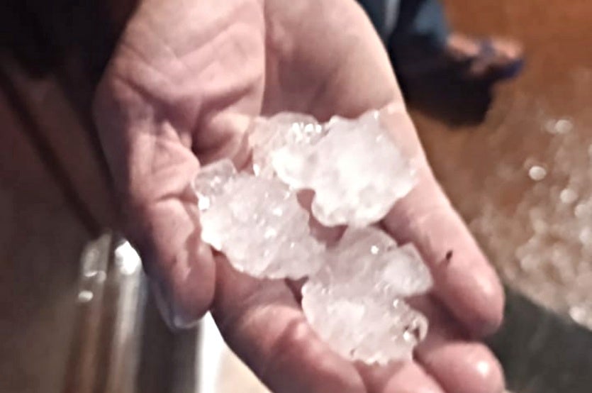 Chuva torrencial e granizo causam prejuízos em municípios do Noroeste do PR