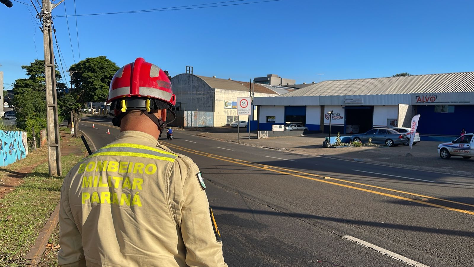 Idoso sofre fratura exposta em acidente próximo a radar na Avenida Minas Gerais