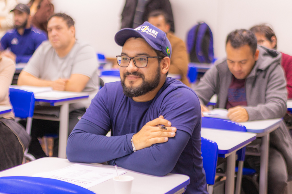 Migrantes aprendem português em projeto de extensão da UEPG
