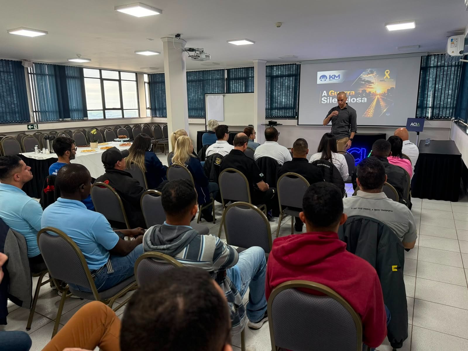 Palestra em Apucarana ensina como sobreviver no trânsito