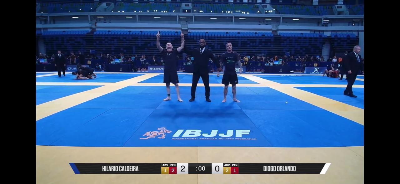 Apucaranense Hilario Caldeira unifica títulos e é campeão brasileiro de jiu-jitsu sem kimono