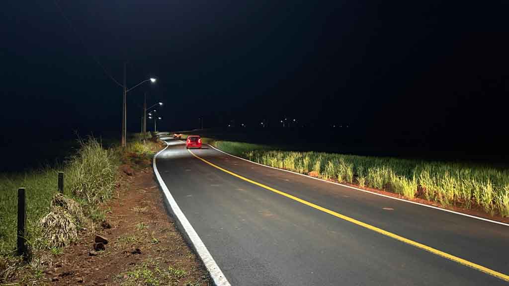 Carlos Gil inaugura asfalto e iluminação da Rodovia Pedro Galeano em Santa Bárbara