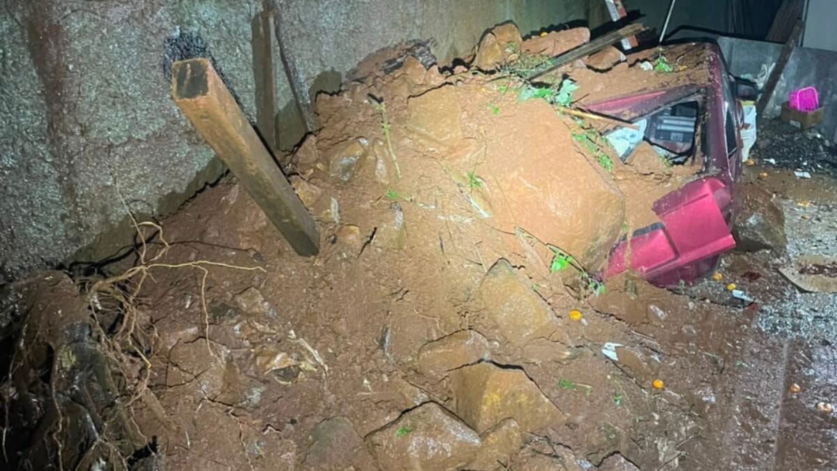 Temporal coloca cidades de SC sob alerta vermelho após acumular até 145 mm de chuva