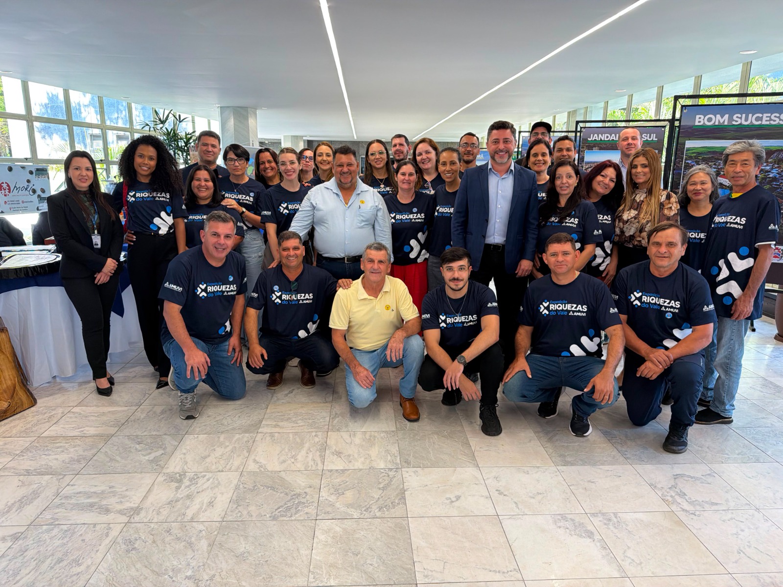 Amuvi realiza Mostra da Exposição Riquezas do Vale na Assembleia Legislativa do Paraná