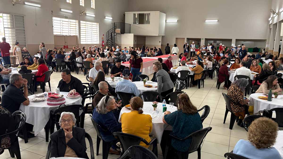 Festa do Bom Jesus mantém tradição e reúne multidão em Ivaiporã
