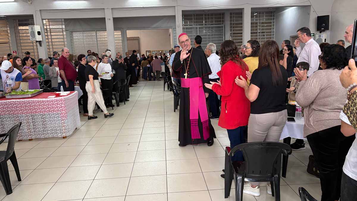 Festa do Bom Jesus mantém tradição e reúne multidão em Ivaiporã