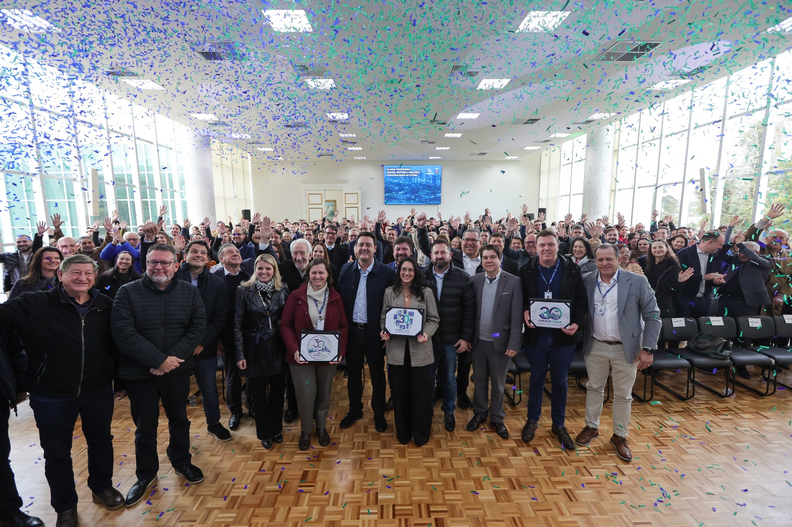 Paranacidade lança agenda estratégica e selo comemorativo de aniversário