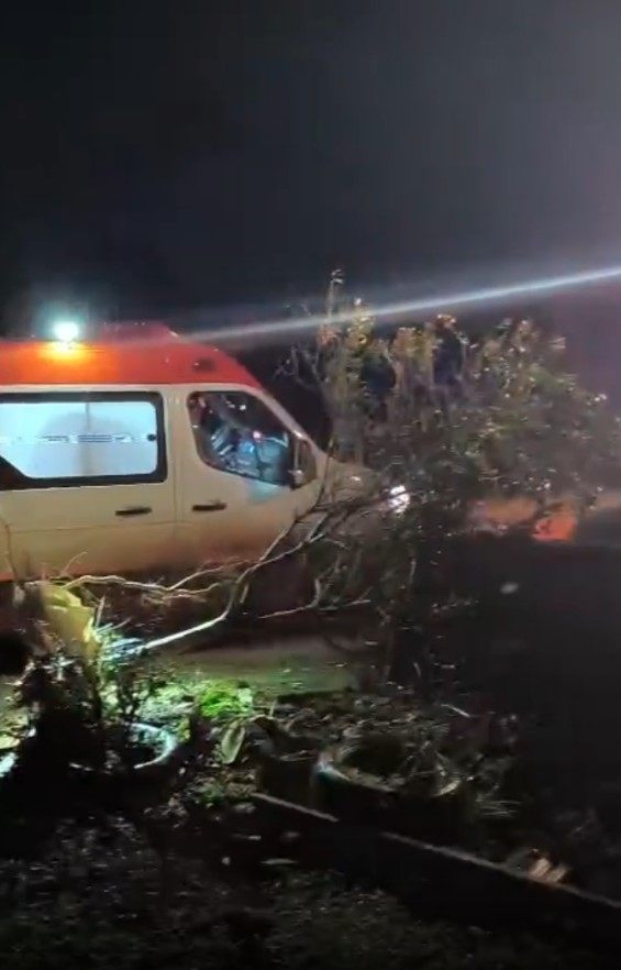 Tornado com ventos a mais de 300km/h deixa feridos e destruição no RS
