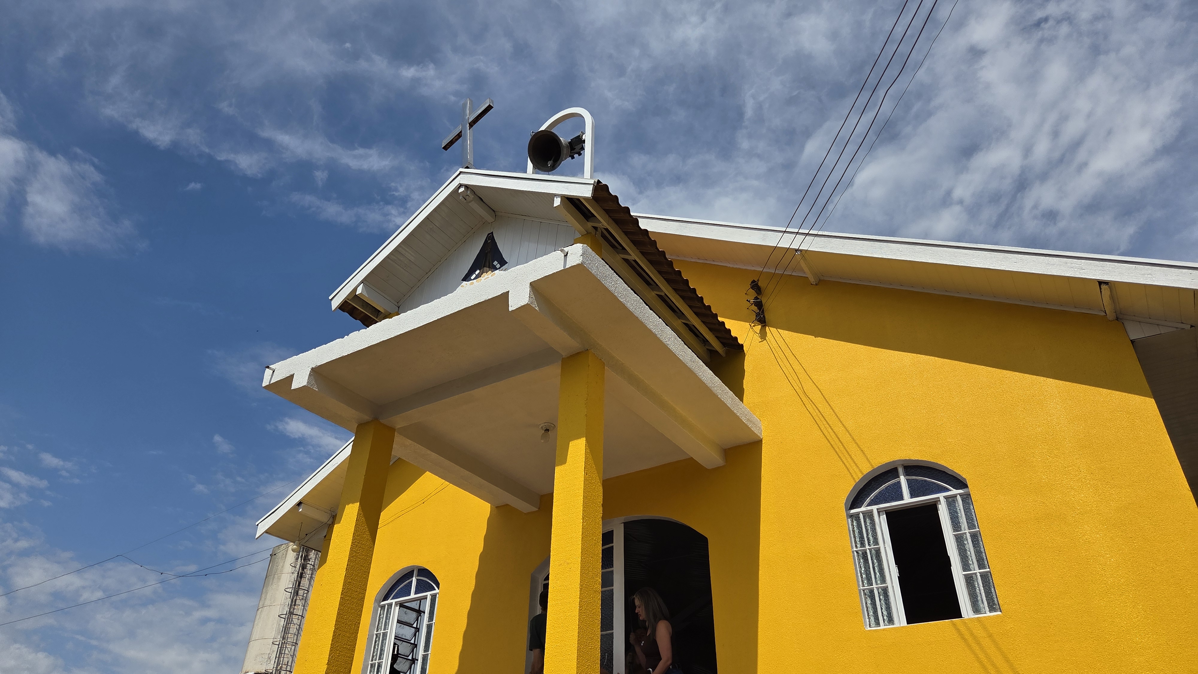 Churrasqueada do Bilote reúne comunidade para salvar capela feita com madeira da 1ª Catedral de Apucarana