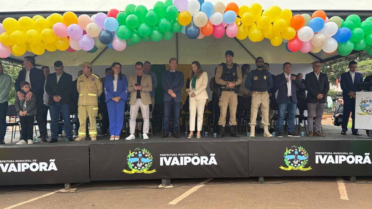 Desfile dos 204 anos da Independência reúne multidão em Ivaiporã
