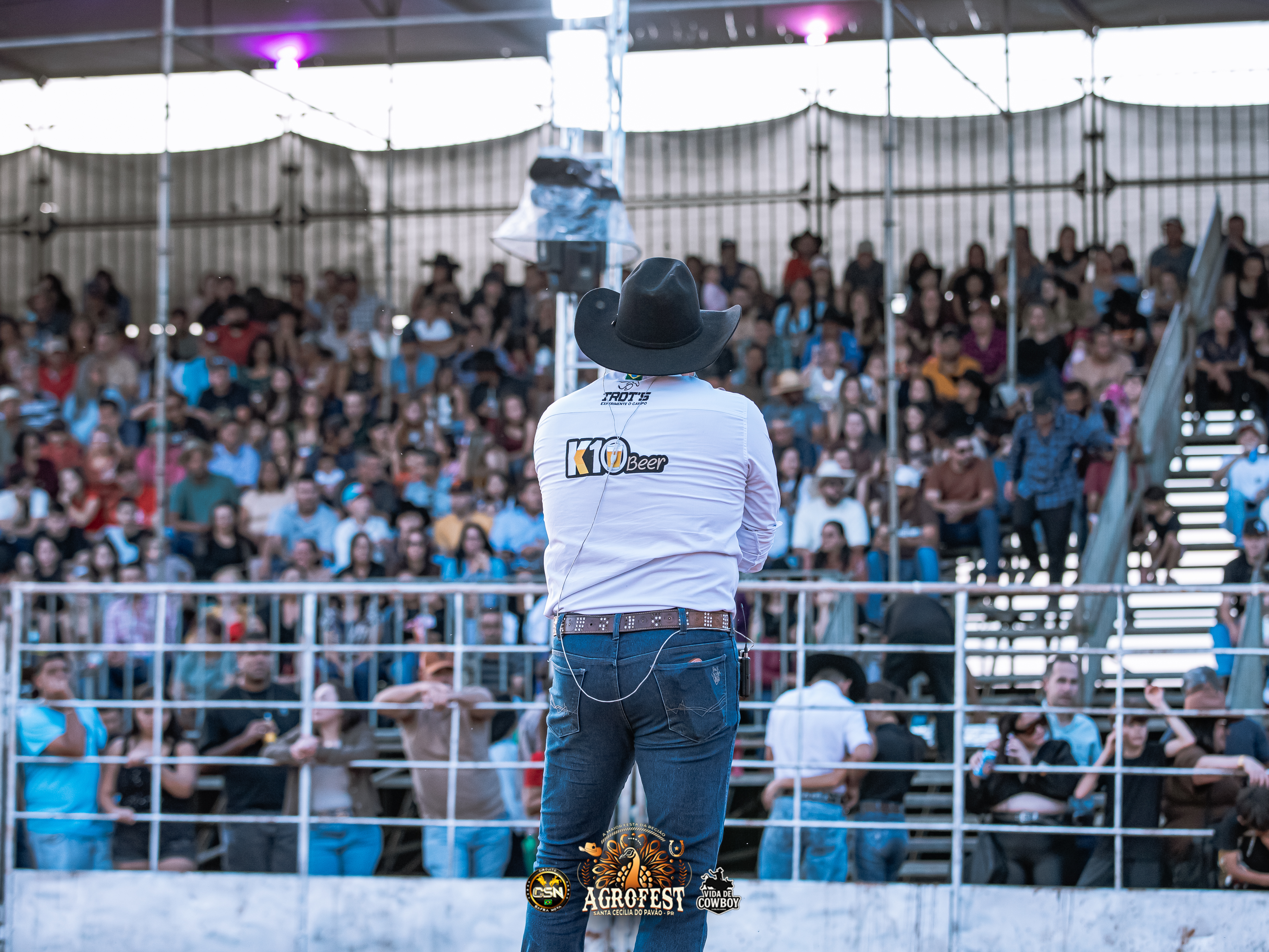 PM da reserva, locutor de Apucarana estreia na arena da Festa do Peão de Barretos
