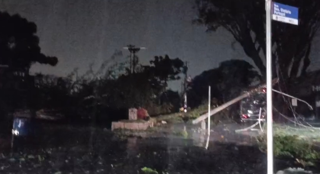FOTOS: Temporal com ventos de 125 km/h deixa rastro de destruição em Apucarana