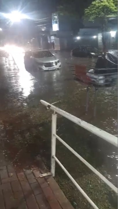 FOTOS: Temporal com ventos de 125 km/h deixa rastro de destruição em Apucarana