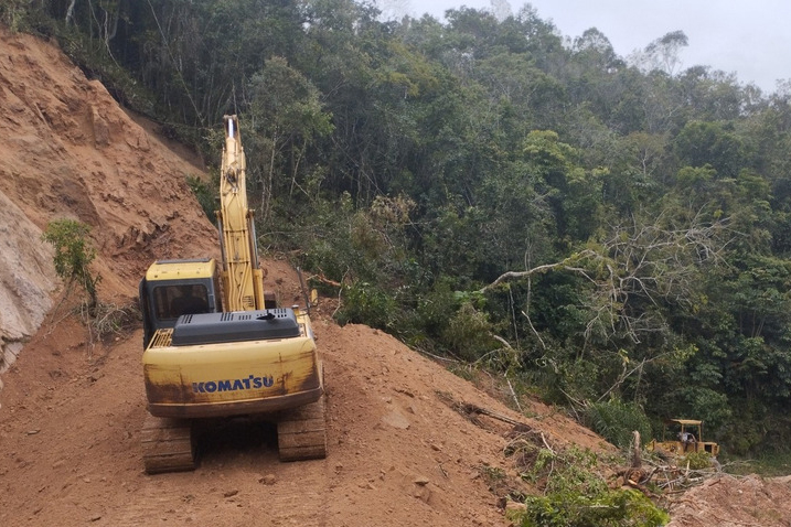 Vai viajar? Temporais causam interdição de quatro rodovias no Paraná; veja rotas alternativas