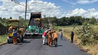 Prefeito Carlos Gil e vice Gertrudes vistoriam obras de pavimentação