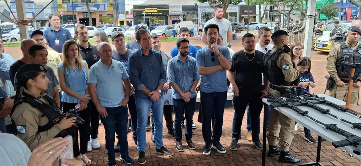 PM de Apucarana recebe 7 fuzis importados dos EUA doados pelo Conseg