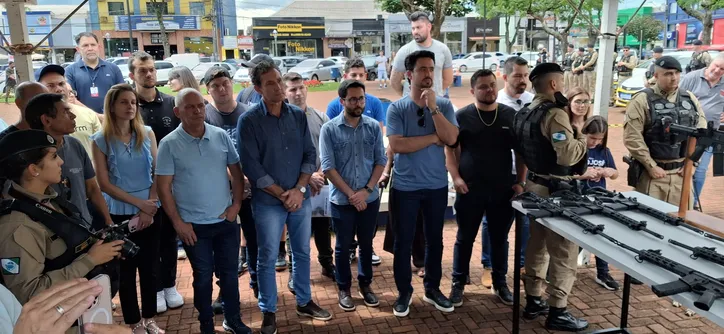 PM de Apucarana recebe 7 fuzis importados dos EUA doados pelo Conseg
