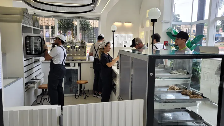 Venda de cookies na faculdade virou negócio de sucesso em Apucarana
