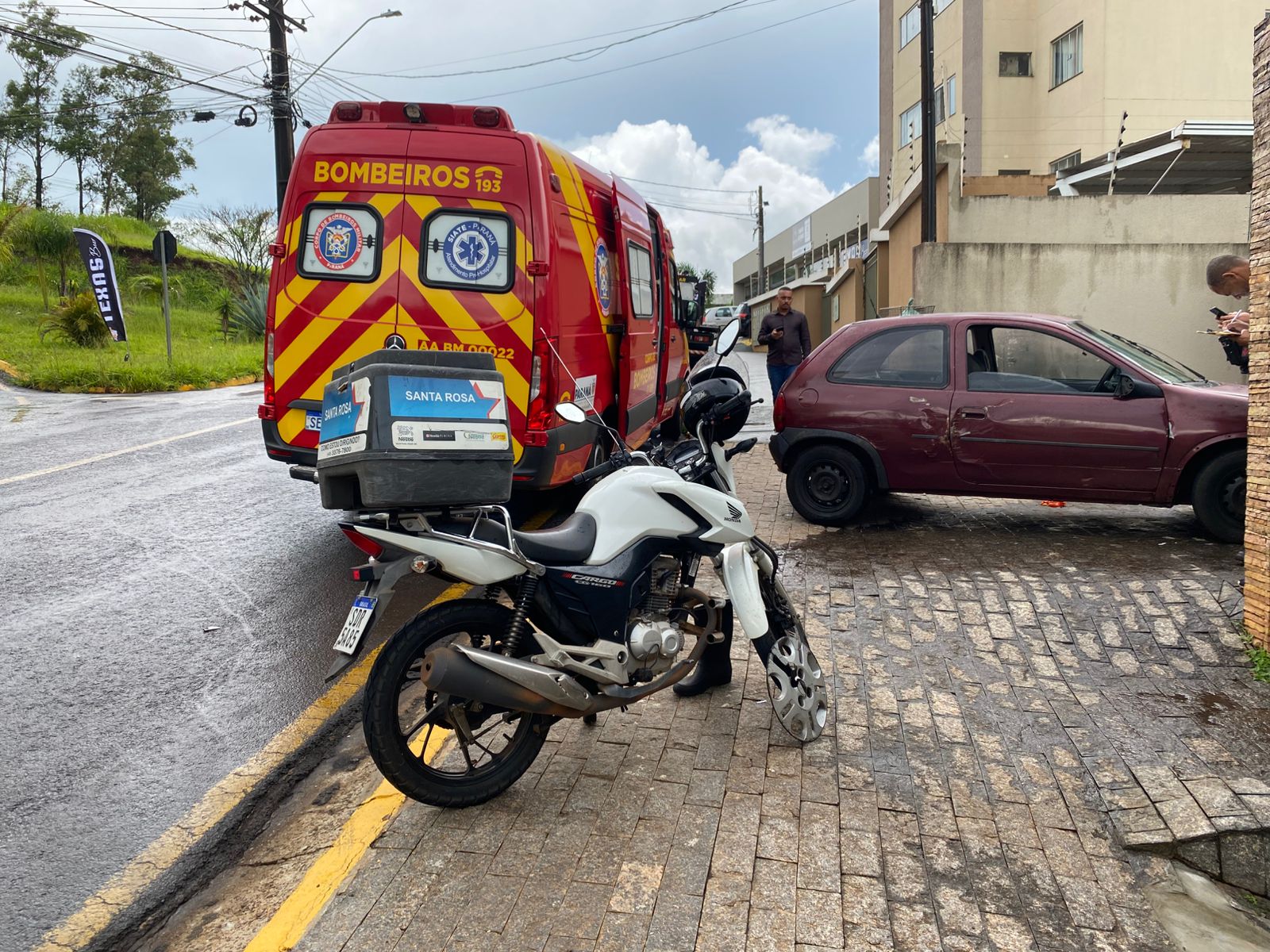 Acidente ocorreu na tarde desta terça-feira (21)